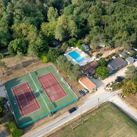 Campingplatz 25m² Avec Terrasse Pour 5 Personnes - Api-1-52-349 *